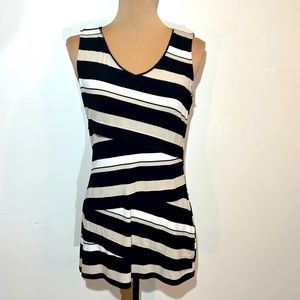 White House Black Market long length tank top size small